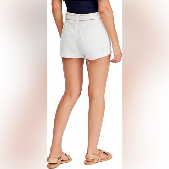 Free People Sofia Distressed White Denim Button Fly Raw Hem Shorts Size 28 - Picture 2 of 15